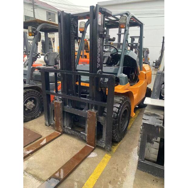 2022 Toyota FD50-46751087