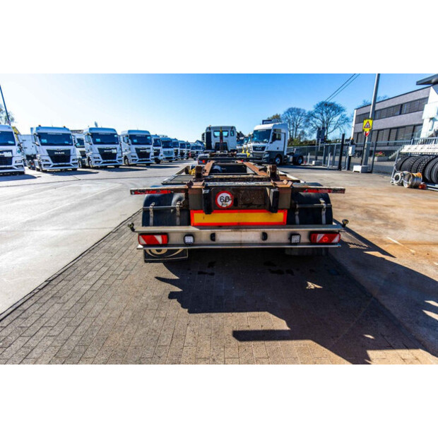 2011 AJK OTHERS-46751543