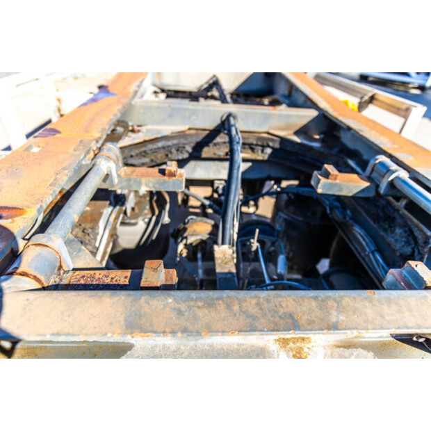 2011 AJK OTHERS-46751552