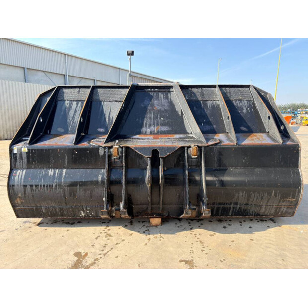 2023 كاتربيلر 966G-46752638