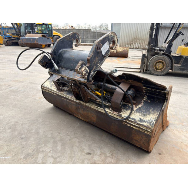 2019 كاتربيلر CW40-46752654