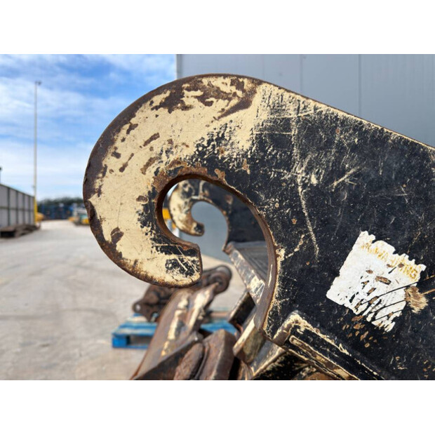 2019 كاتربيلر CW40-46752657