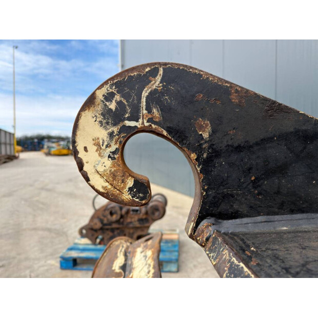 2019 كاتربيلر CW40-46752658