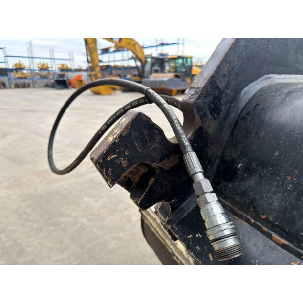 2019 كاتربيلر CW40-46752660