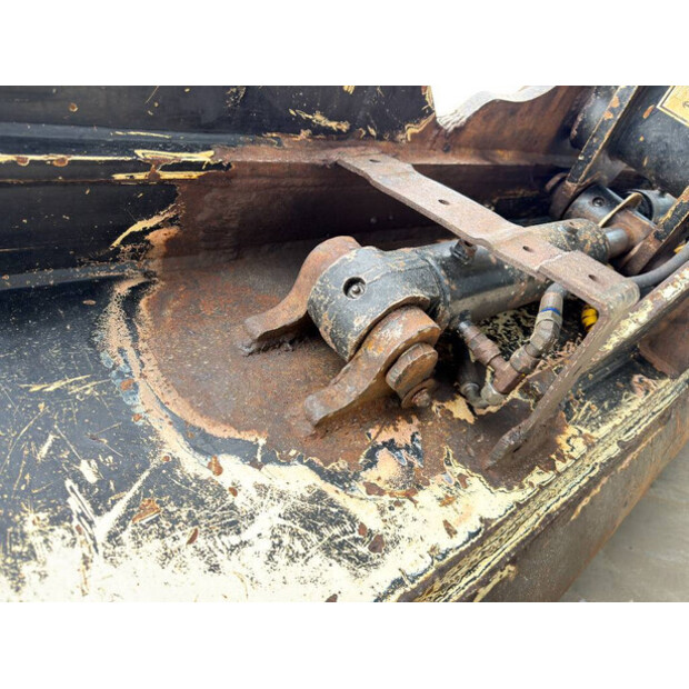 2019 كاتربيلر CW40-46752661