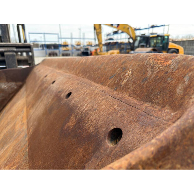 2019 كاتربيلر CW40-46752673