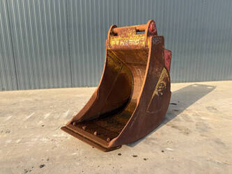 Image for ATTACHMENTS 2017 OilQuick OQ65