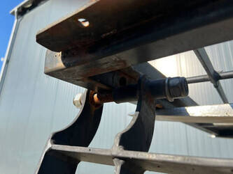 2013-caterpillar-320d-1445237-46752983