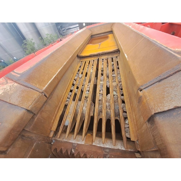 2020 Terex J1175-46757682