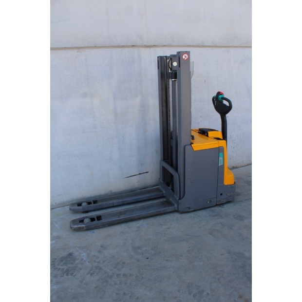 2019 جنجهينريتش EJD 220 256 ZT LI-ION-46761307