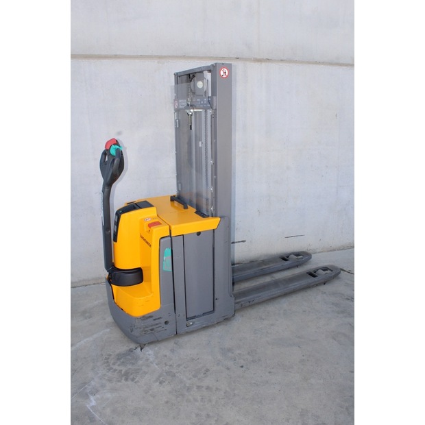 2019 جنجهينريتش EJD 220 256 ZT LI-ION-46761308