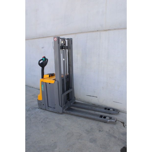 2019 جنجهينريتش EJD 220 256 ZT LI-ION-46761309