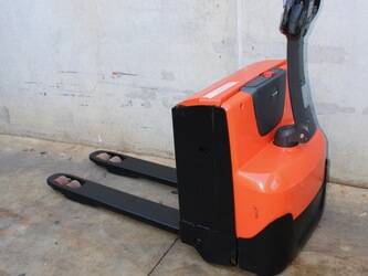 صورة ل Electric Pallet Truck 2018 بي تي LWE 160