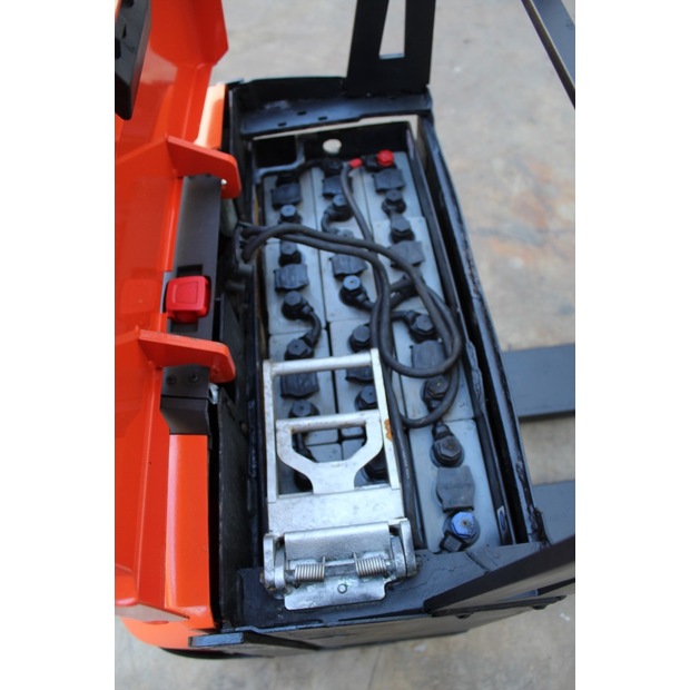 2017 BT LWE 200-46761380