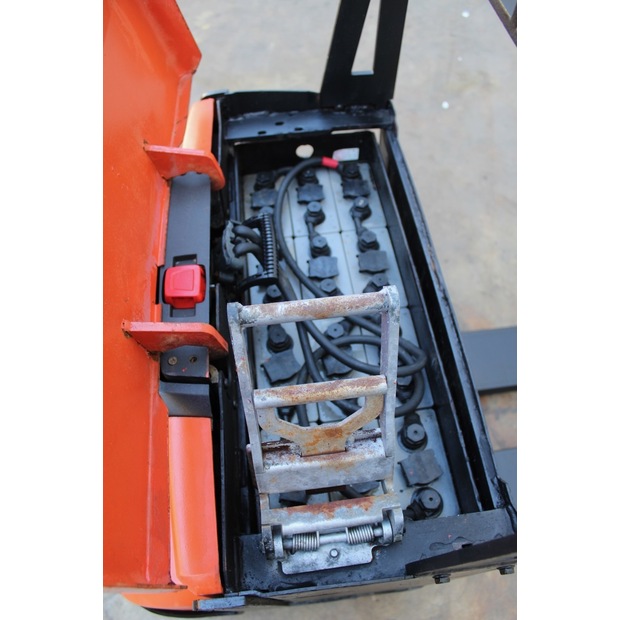 2017 BT LWE 200-46761398