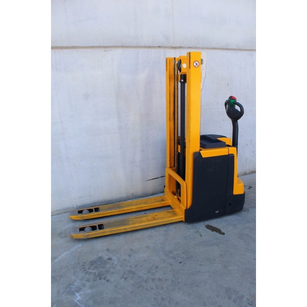 2014 جنجهينريتش EJD 220 256 ZT-46761493