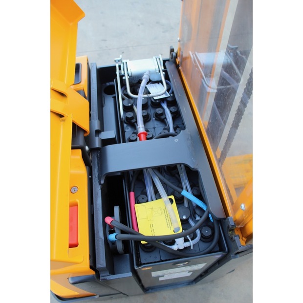 2014 جنجهينريتش EJD 220 256 ZT-46761501