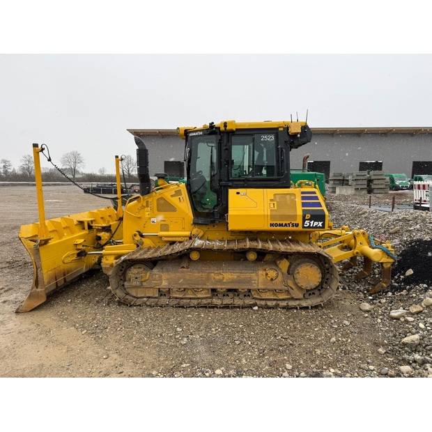 2022 هيتاشى ZX160LC-5B-46761850