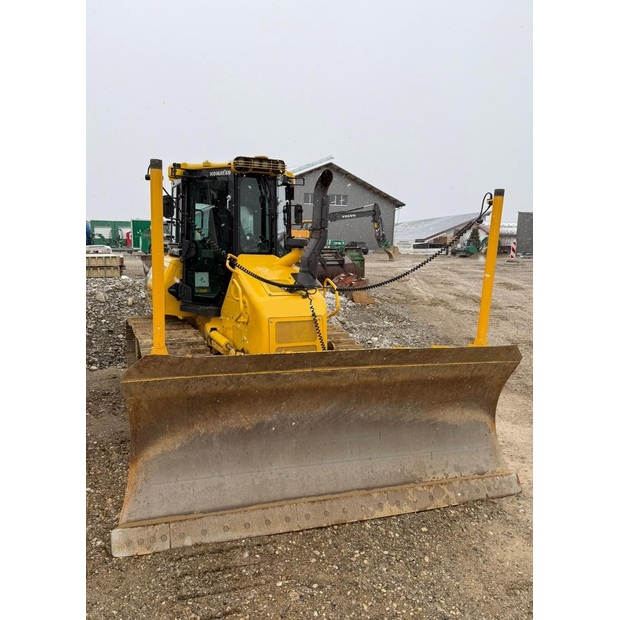 2022 هيتاشى ZX160LC-5B-46761855