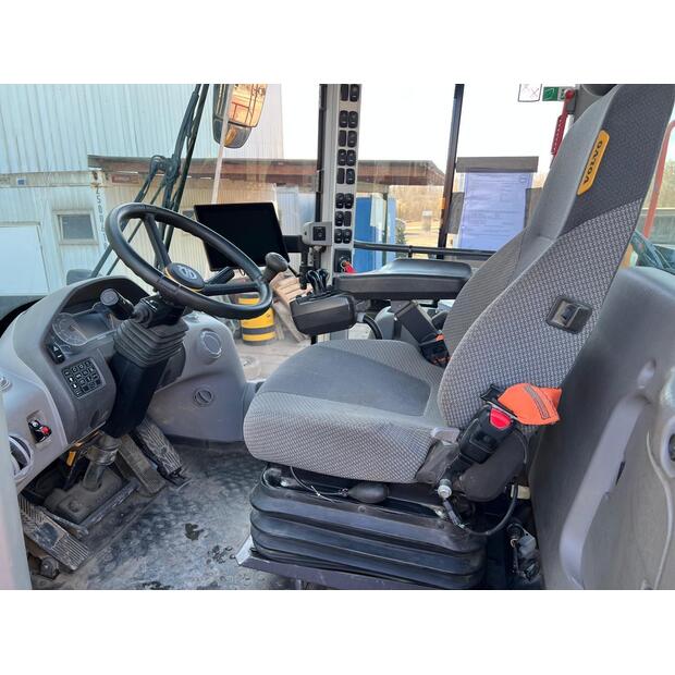 2020 فولفو L150H-46761992