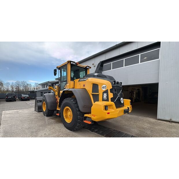 2018 فولفو L90H-46762016