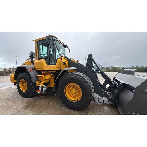 2018 فولفو L90H-46762019