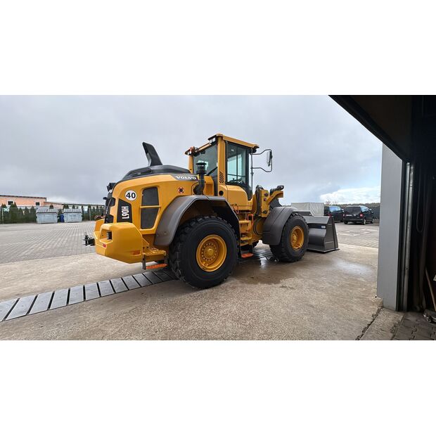 2018 فولفو L90H-46762021