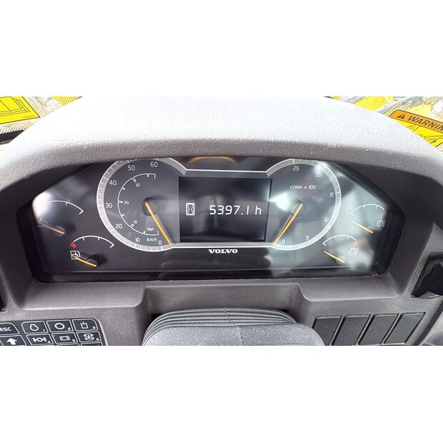 2018 فولفو L90H-46762024