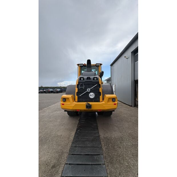 2018 فولفو L90H-46762026