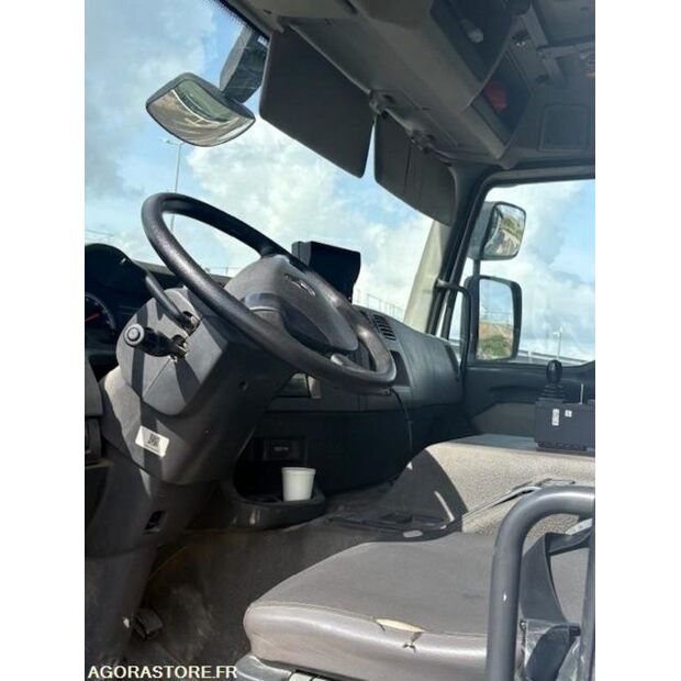 2010 Renault PREMIUM-46767744