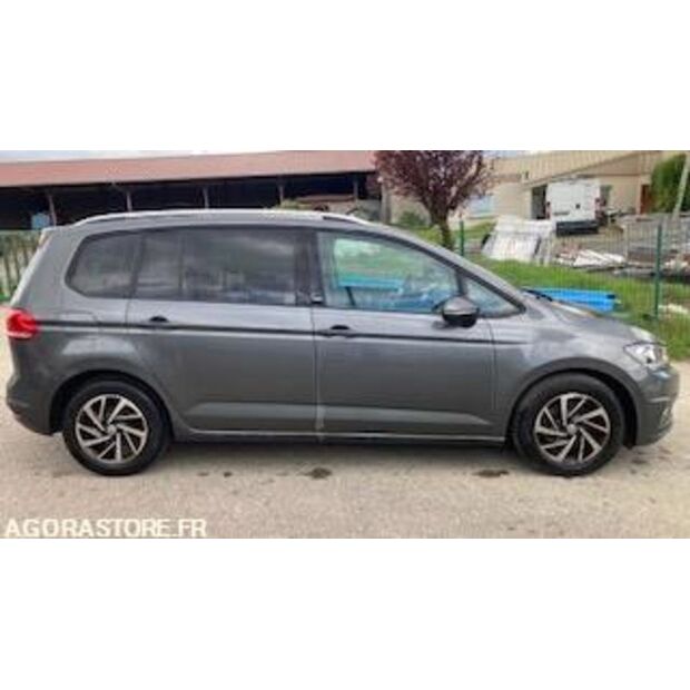 2017 Volkswagen TOURAN-46767909