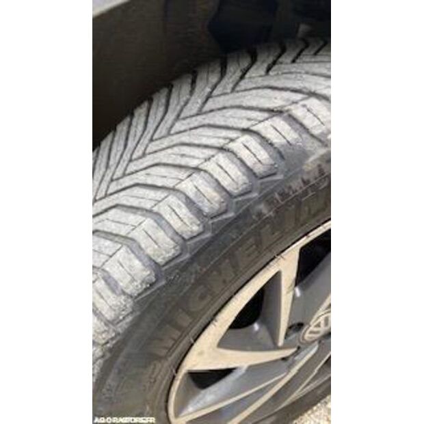 2017 Volkswagen TOURAN-46767931