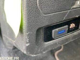 2017-volkswagen-touran-46767943