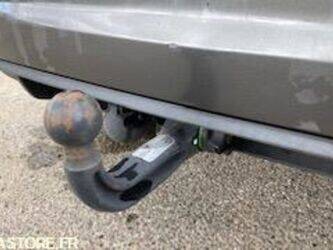 2017-volkswagen-touran-46767948