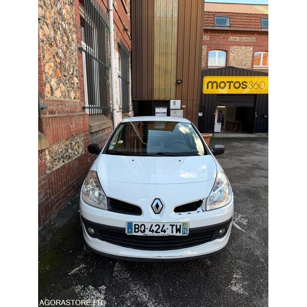 2011 Renault Clio-46768071
