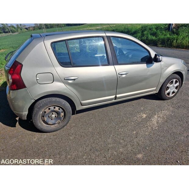 2010 Dacia SANDERO-46768163