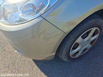 2010-dacia-sandero-1445409-46768174