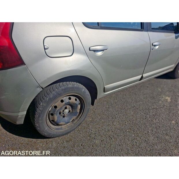 2010 Dacia SANDERO-46768177