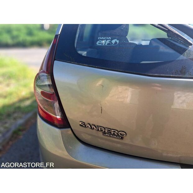 2010 Dacia SANDERO-46768179