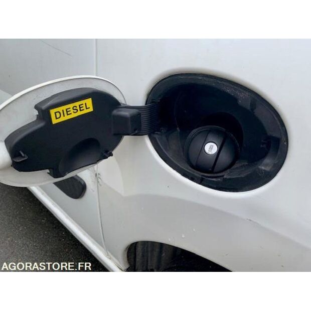 2007 Peugeot Expert-46768304