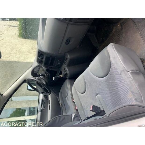 2007 Peugeot Expert-46768308