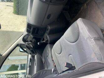 2007-peugeot-expert-1445414-46768308