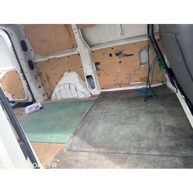 2007 Peugeot Expert-46768309