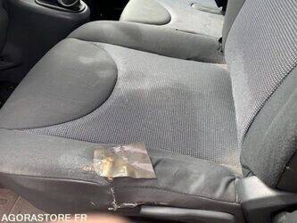 2007-peugeot-expert-1445414-46768312