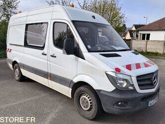 2017-mercedes-benz-sprinter-1445423-46768498