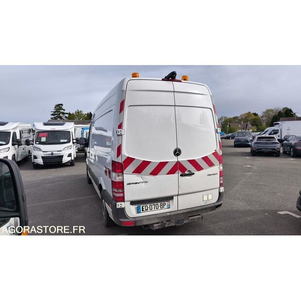 2017 Mercedes-Benz SPRINTER-46768503