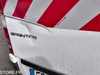 2017-mercedes-benz-sprinter-1445423-46768511