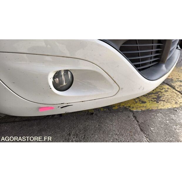 2015 Peugeot 308-46768572