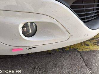 2015-peugeot-308-1445424-46768572