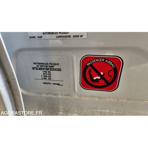 2015 Peugeot 308-46768583